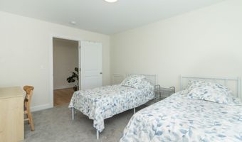 2 Iris Ct, Cromwell, CT 06416