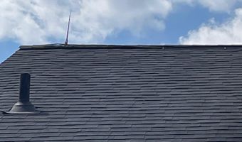 441 E Saint Clair St, Almont, MI 48003