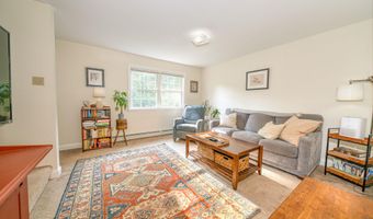 208 Congress St, Belfast, ME 04915