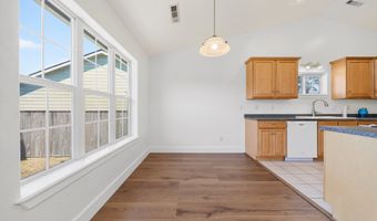 96407 Oceanside E Dr, Brookings, OR 97415