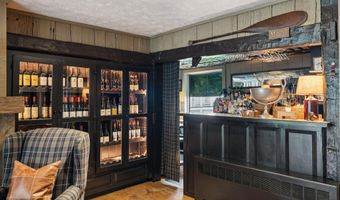 157 Main St, Belgrade, ME 04918