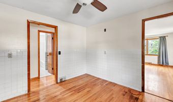 70 Sage Ave, Bridgeport, CT 06610