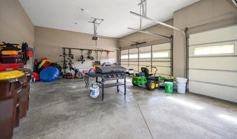 2273 Antler Rdg, Asbury, IA 52002