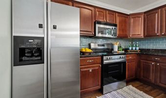 3037 Barclay Way, Ann Arbor, MI 48105