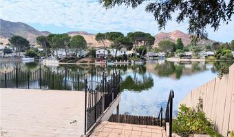 30672 Lakefront Dr, Agoura Hills, CA 91301