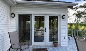157 Main Rd, Abbot, ME 04406