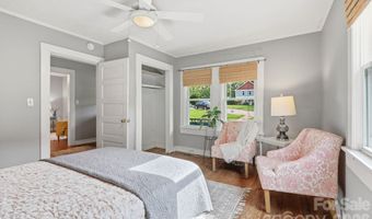 21 Clemmons St, Asheville, NC 28801
