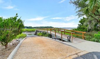 7 Greenwood Dr, Bluffton, SC 29910