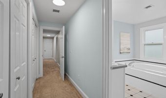 199 Fox Run Rd, Bolton, MA 01740