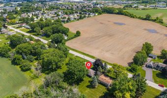 5730 W SANDRA Dr, Appleton, WI 54913