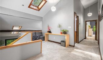 24 Lincoln Dr, North Smithfield, RI 02896