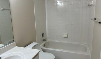 9425 SPRUCE TREE Cir, Bethesda, MD 20814