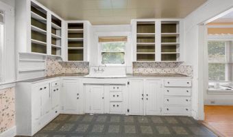 164 7th St, Bangor, ME 04401
