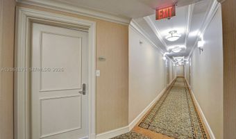 19900 E Country Club Dr Ts16, Aventura, FL 33180