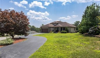9 Katelan Ct, Cranston, RI 02921
