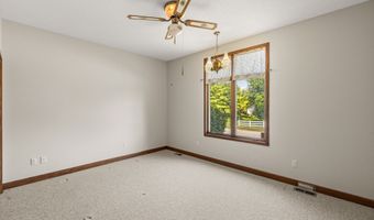 1403 Maple Dr, Adel, IA 50003