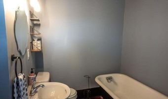 509 E Saint Victor St, Abbeville, LA 70510