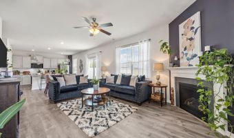4413 Marthas Village Ln, Ayden, NC 28513
