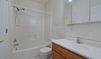 66 Sarah Ct, Amityville, NY 11701