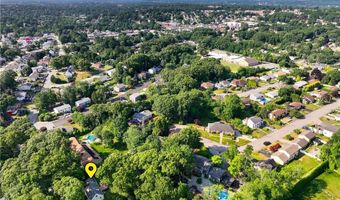 380 Angell Rd, North Providence, RI 02904
