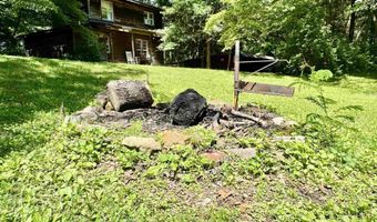 25 Hillbilly Hollar Rd, Bedford, IN 47421