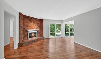 331 Wildforest Dr, Ballwin, MO 63011