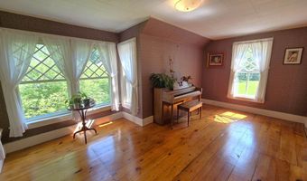 49 Tyler St, Brattleboro, VT 05301