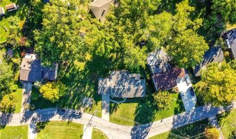 1246 Spruce Tree Ln, Amherst, OH 44001