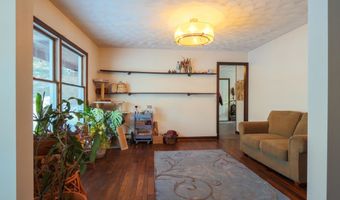 137 China Rd, Albion, ME 04910