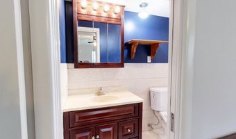 1402 Pineland Dr, Bainbridge, GA 39819