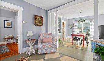 36 England St, Cumberland, RI 02864