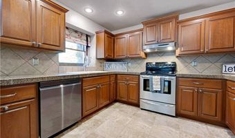 17713 157th Ter, Basehor, KS 66012