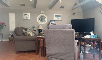 48 13th St, Bangor, ME 04401