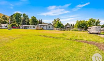 12 Avis St, Absarokee, MT 59001