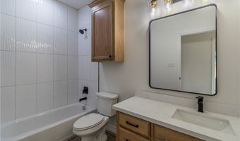 1055 N King St, Alice, TX 78332
