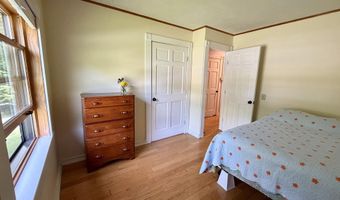 120 Carriage Hill Rd, Brattleboro, VT 05301
