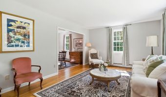 16 Williamsburg Dr, Amherst, NH 03031