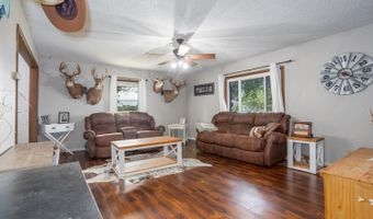 19686 Lawrence 1180, Aurora, MO 65605