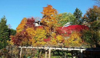 219 High St 3, Brattleboro, VT 05301