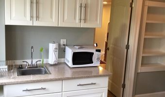 8312 UPPER SPRING Ln, Annandale, VA 22003