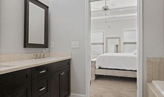 1097 Township Sq, Alpharetta, GA 30022