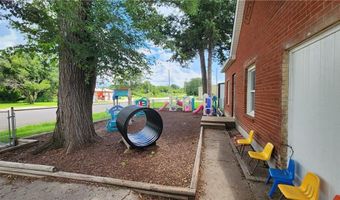 406 S Main St, Archie, MO 64725