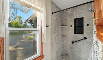 138 Suffield St, Agawam, MA 01001