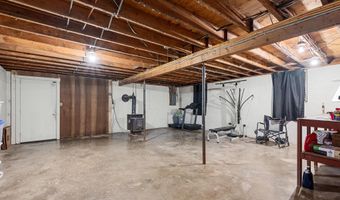 357 CRESTVIEW MOUNTAIN Rd, Augusta, WV 26704