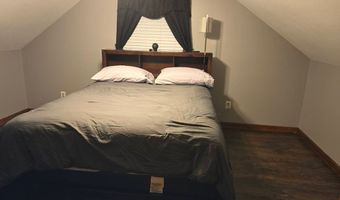 30 Memorial Park Room2, Agawam, MA 01001