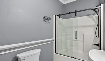 625 NW Locust St, Abingdon, VA 24210