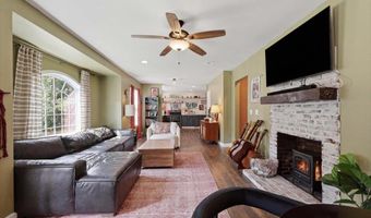 120 Calhoun St, Abbeville, SC 29620