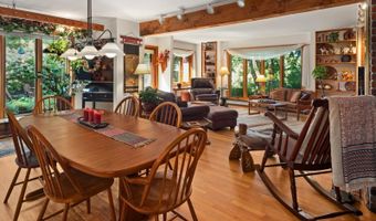 267 S Cove Rd, Burlington, VT 05401