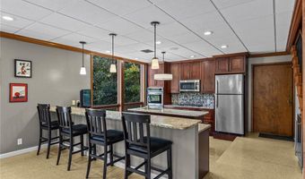 25 Logan Rd, Alton, IL 62002