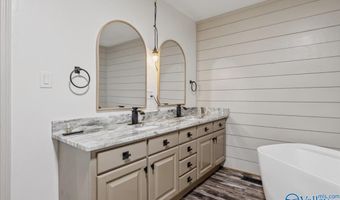 1315 Old Sheffield Gap Rd, Attalla, AL 35954